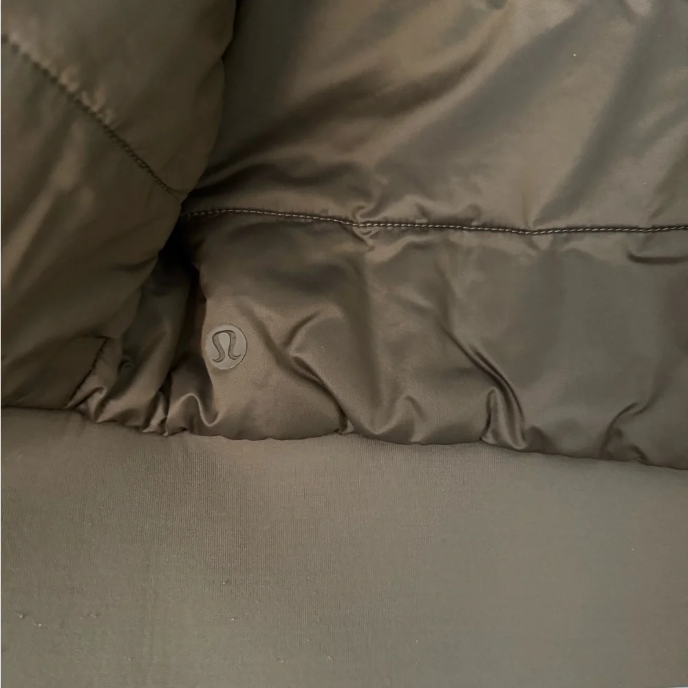 Lululemon Reversible Insulated Non-Stop Cotton Bomber Jacket Artifact brown sz 4 - Picture 12 of 16